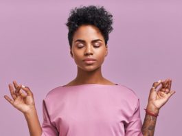 woman-stay-calm-under-pressure